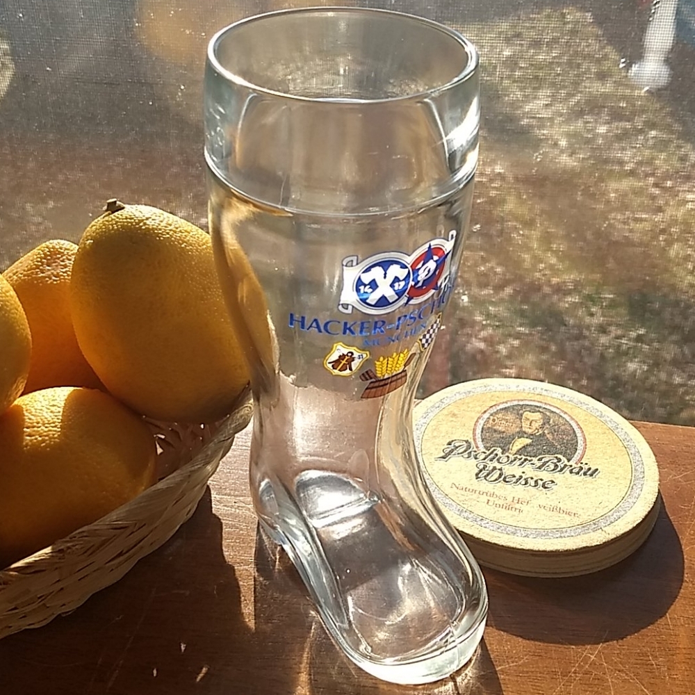 Haacker Pschorr Glass .5 liter boot